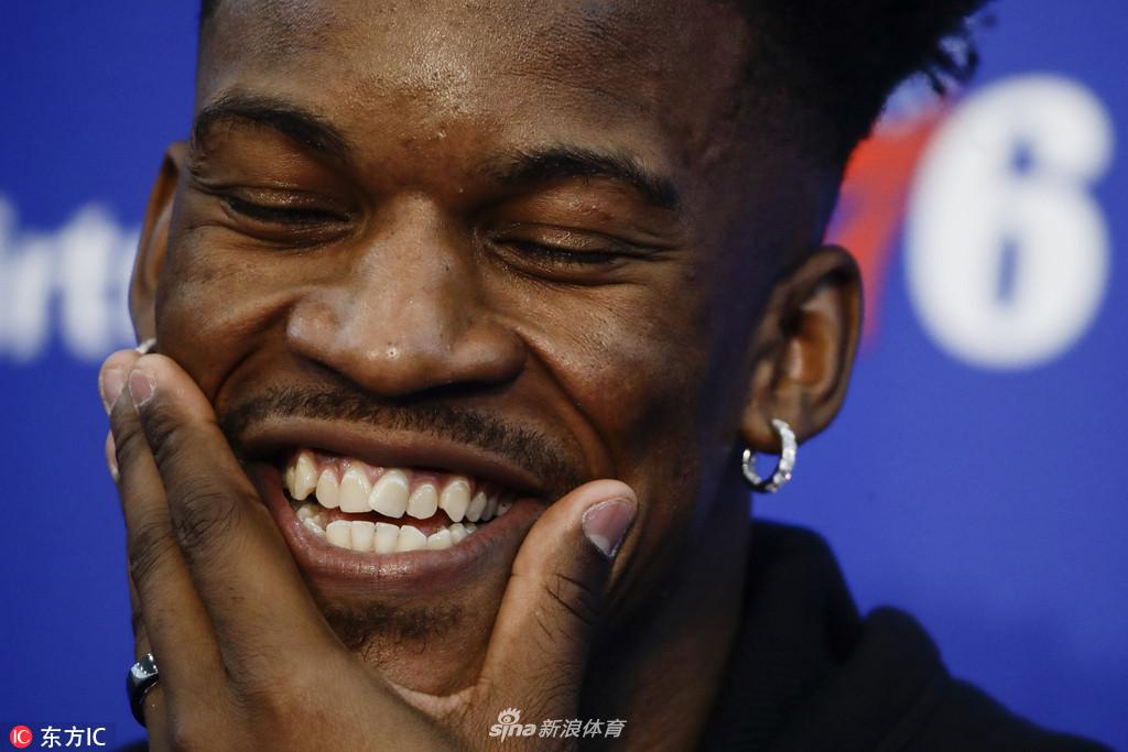 巴特勒正式亮相76人队 身穿23号球衣