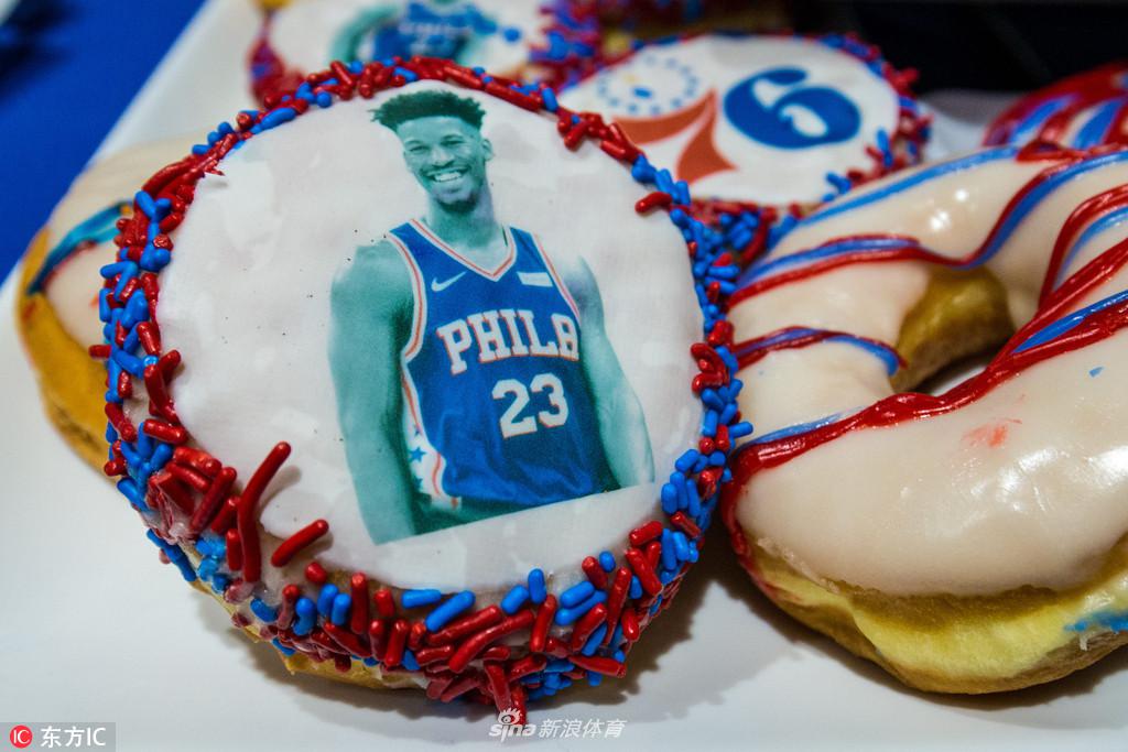 巴特勒正式亮相76人队 身穿23号球衣