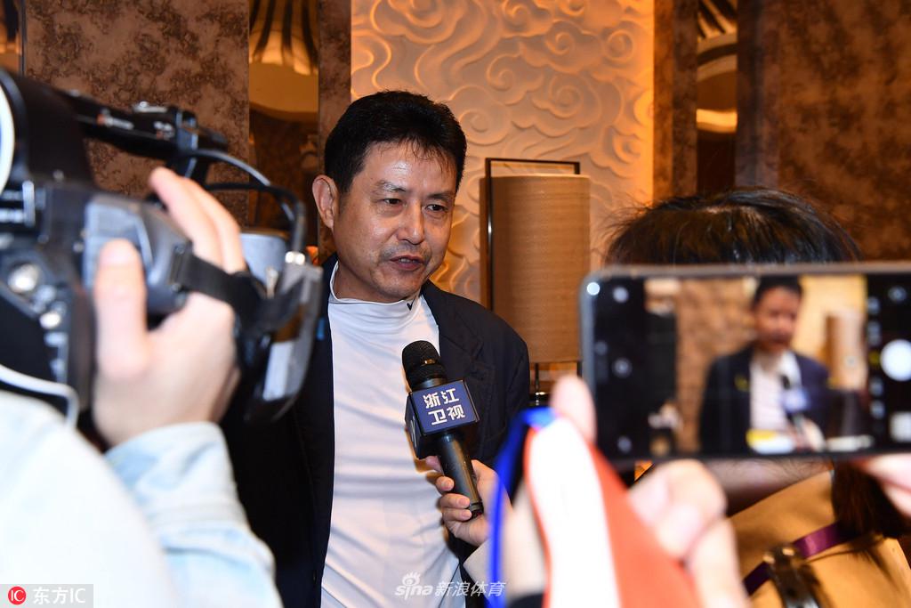 陈忠和接受记者采访