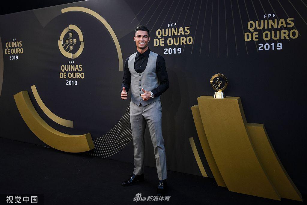 C罗当选葡萄牙年度最佳球员 生涯10次获奖