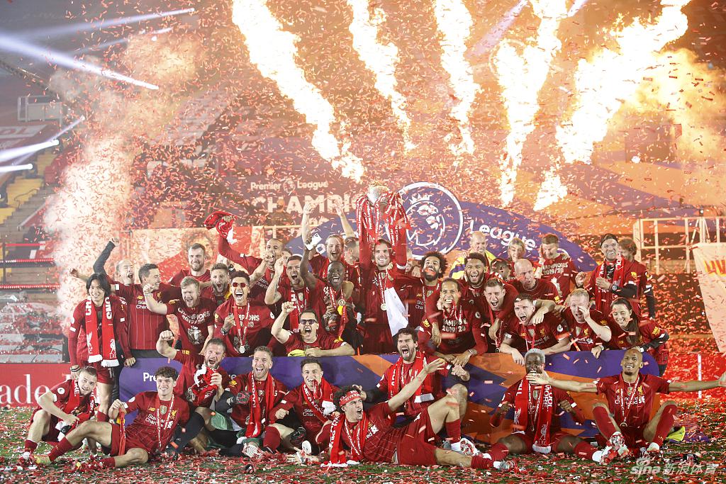 [英超]利物浦5-3切尔西 红军主场夺冠庆祝