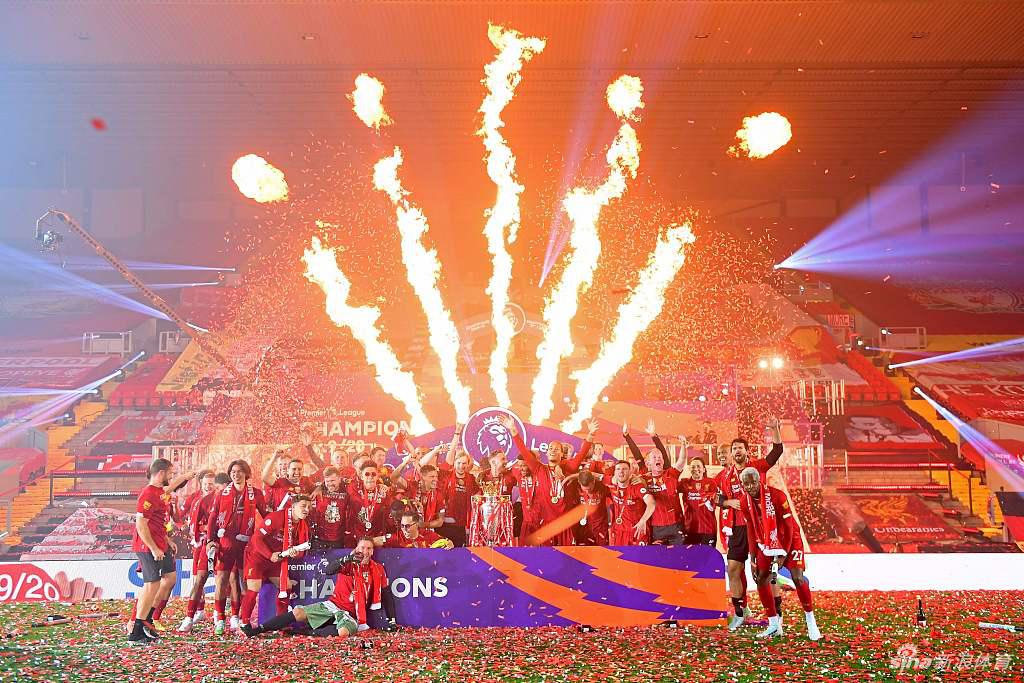 [英超]利物浦5-3切尔西 红军主场夺冠庆祝