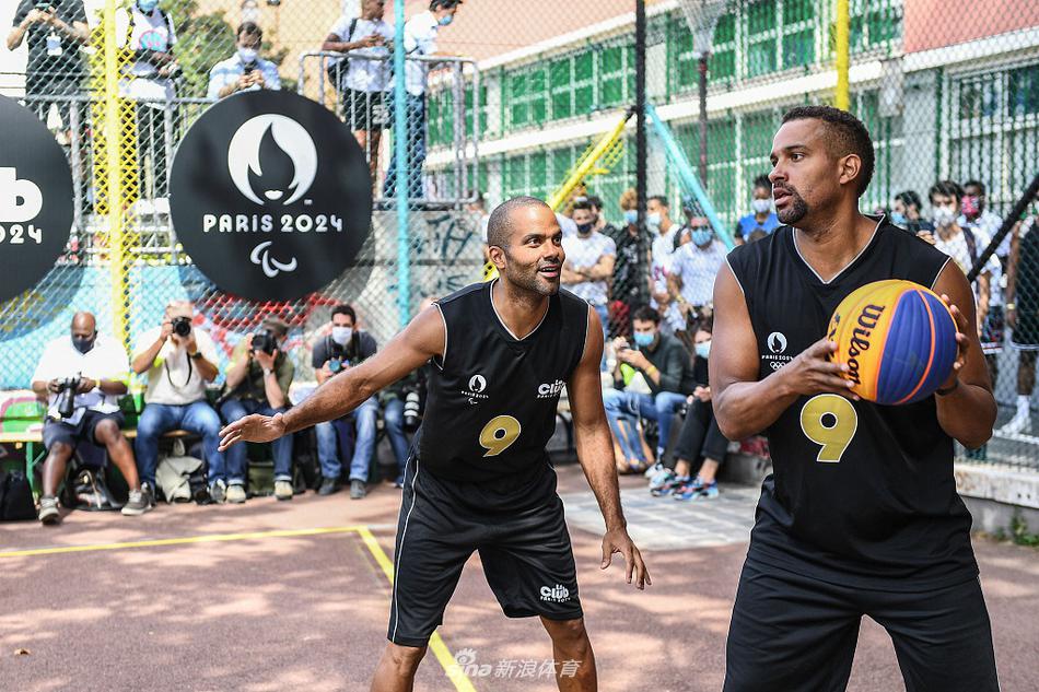托尼・帕克现身3X3篮球赛 为2024巴黎奥运会造势