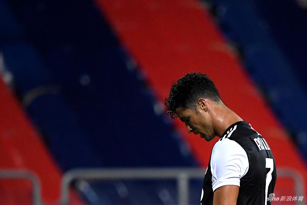 [意甲]卡利亚里2-0尤文 C罗10射难破门