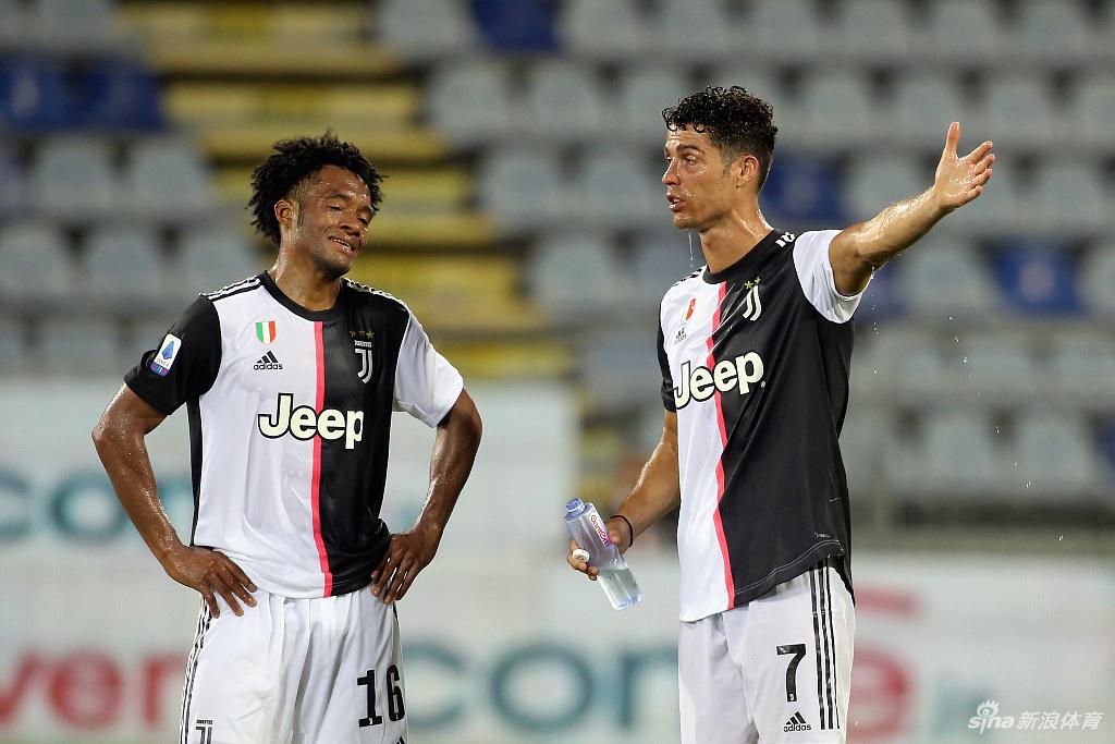 [意甲]卡利亚里2-0尤文 C罗10射难破门