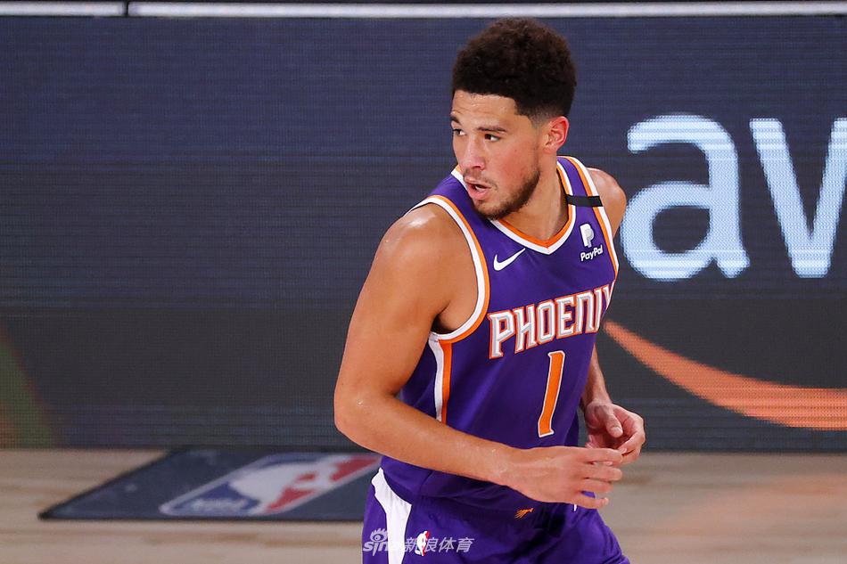 [NBA常规赛]太阳117-115快船 布克35分献绝杀