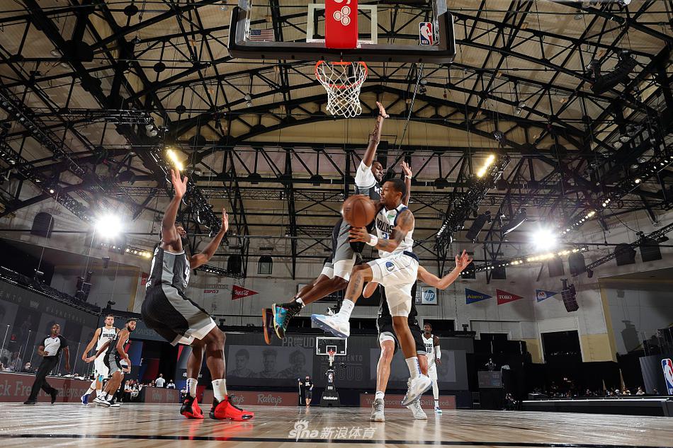 [NBA常规赛]独行侠114-110国王 东契奇砍大号三双