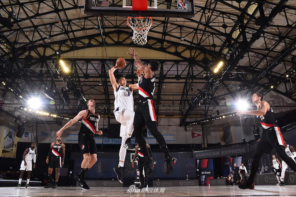 [NBA]开拓者134-131独行侠 利拉德狂轰61分