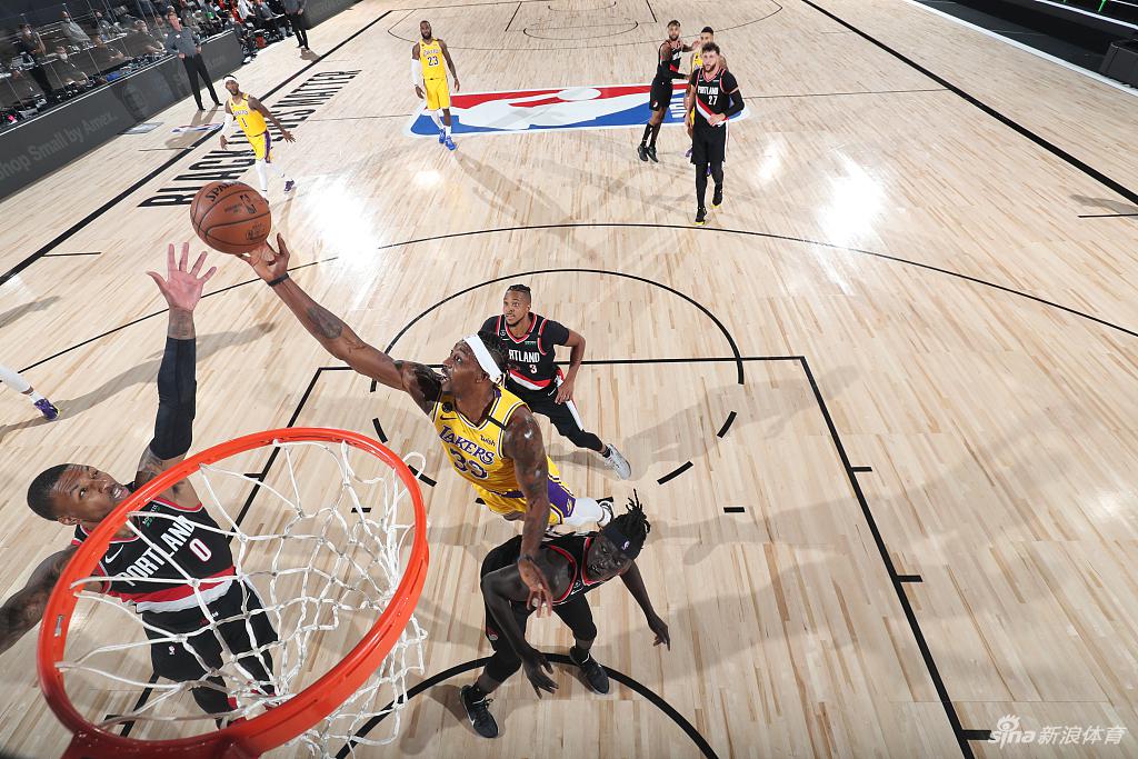 [NBA季后赛]开拓者100-93湖人 利拉德34分力压詹姆斯