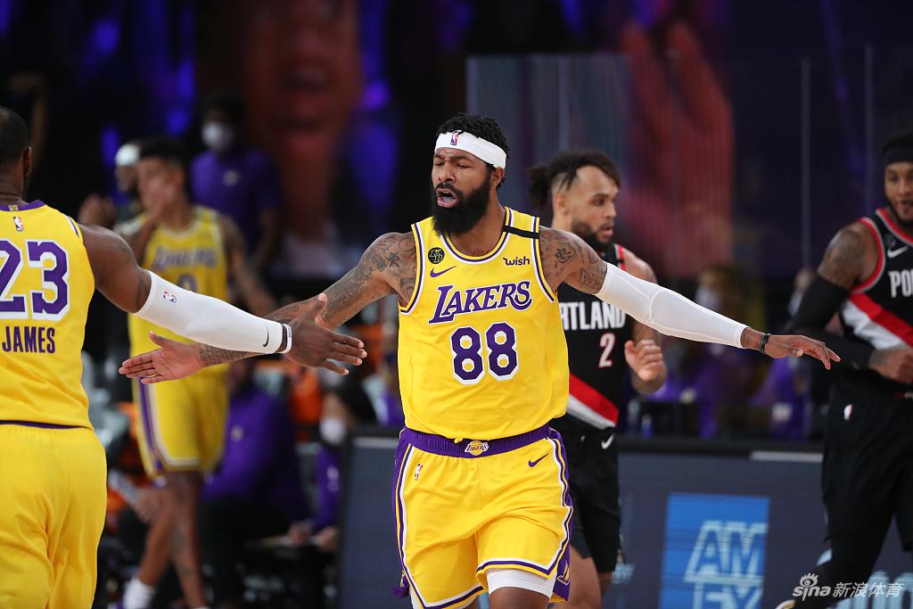 [NBA季后赛]开拓者100-93湖人 利拉德34分力压詹姆斯