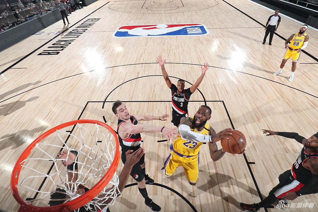 [NBA季后赛]开拓者100-93湖人 利拉德34分力压詹姆斯