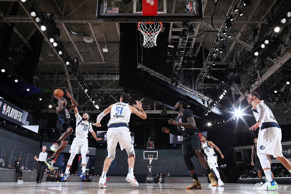 [NBA季后赛]快船总分4-2淘汰独行侠晋级