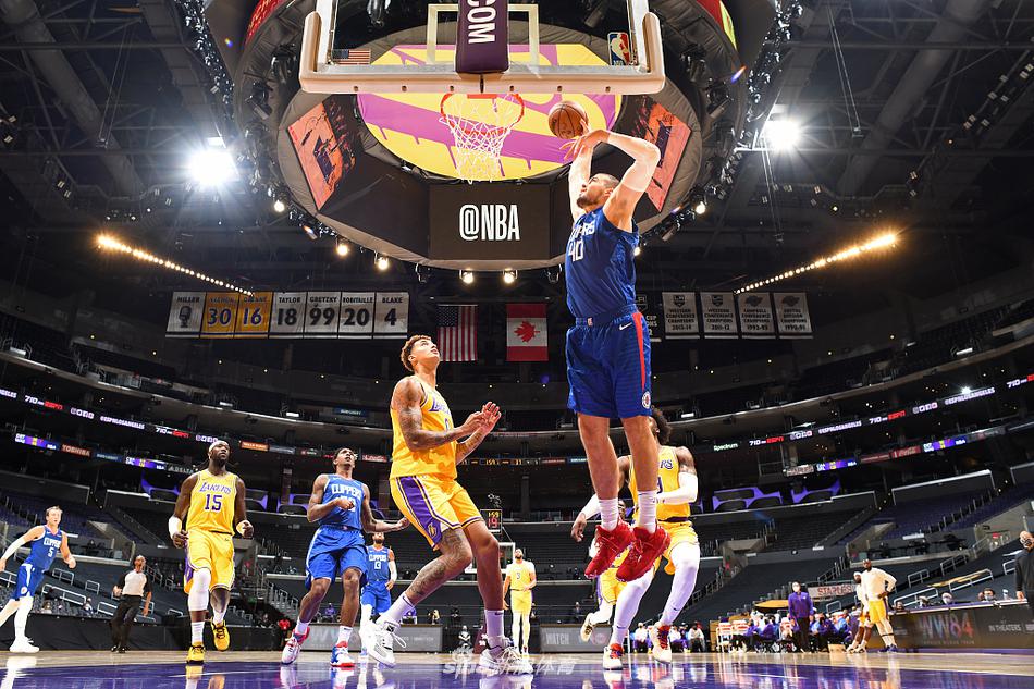 [NBA揭幕战]快船116-109湖人 泡椒33分力压詹姆斯