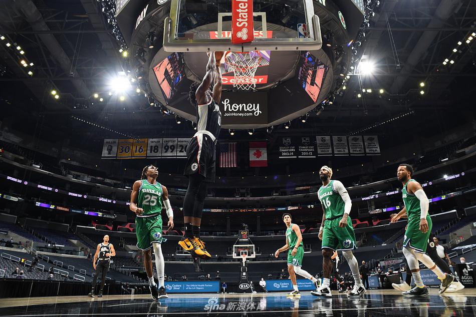 [NBA常规赛]独行侠124-73快船 创NBA新纪录