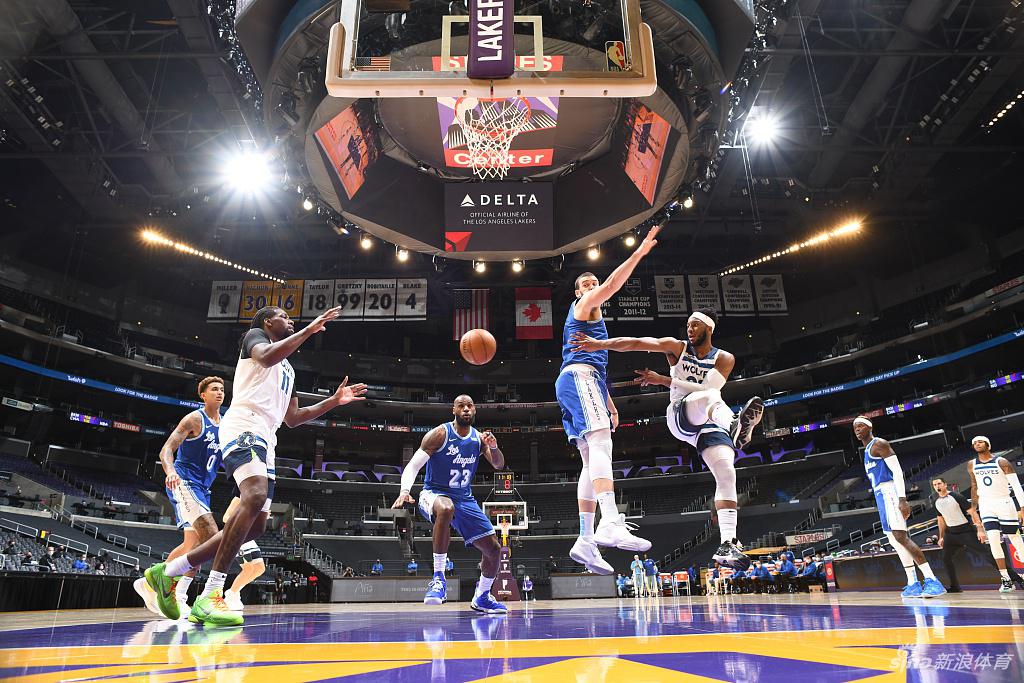 [NBA常规赛]森林狼91-127湖人