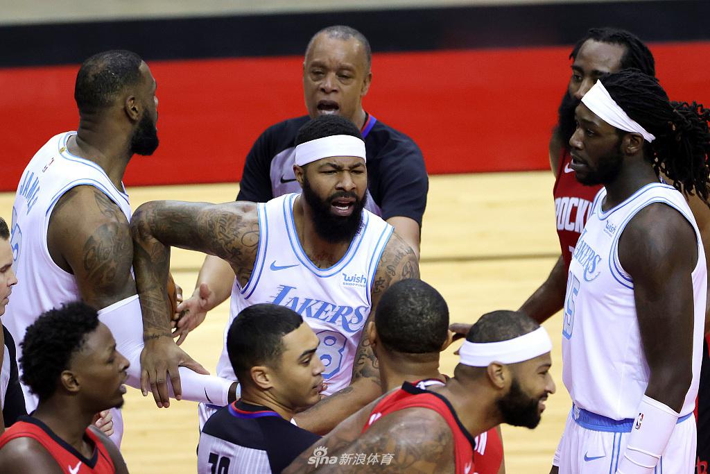 [NBA]湖人120-102火箭 詹姆斯18+7+7