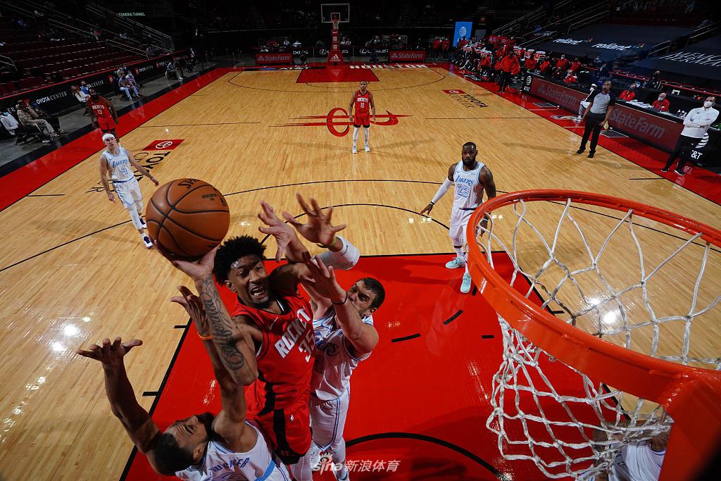 [NBA]湖人120-102火箭 詹姆斯18+7+7