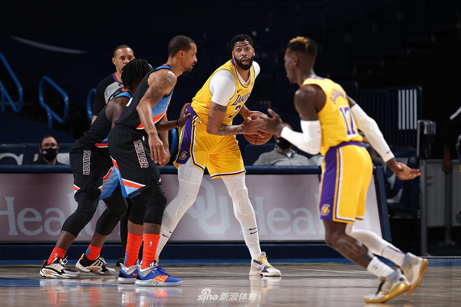 [NBA常规赛]湖人128-99雷霆 詹姆斯26+6+7