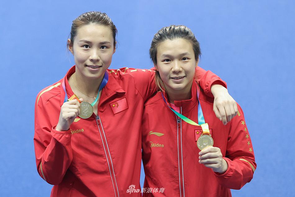 2021东京奥运会跳水选拔赛首日：陈艾森/曹缘领衔10米台摘金