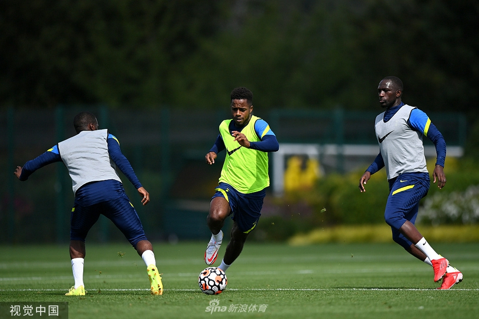 凯恩领衔热刺训练备战