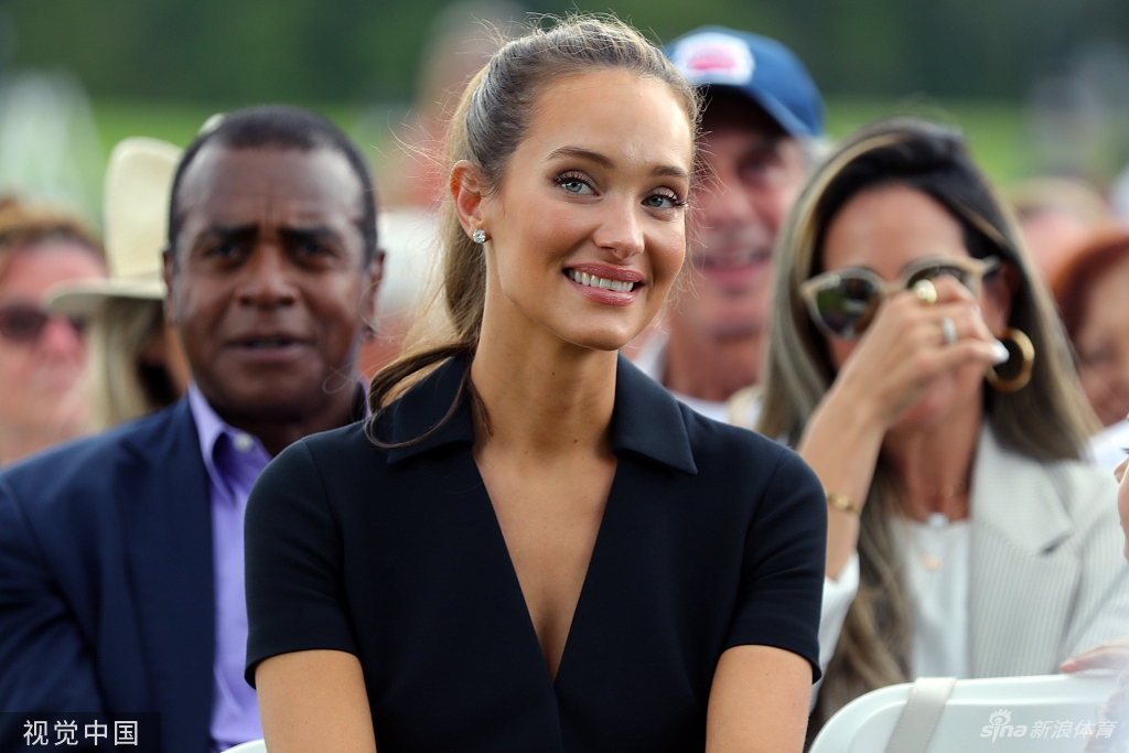 棒球传奇球星杰特美妻抢镜 乔丹都跟她搭讪