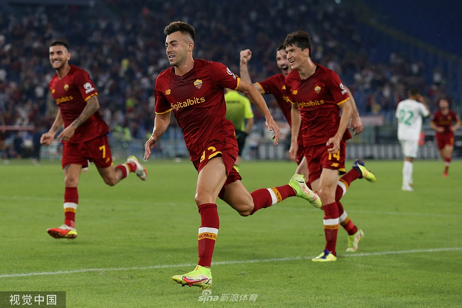 [意甲]罗马2-1萨索洛 沙拉维补时绝杀穆帅狂奔
