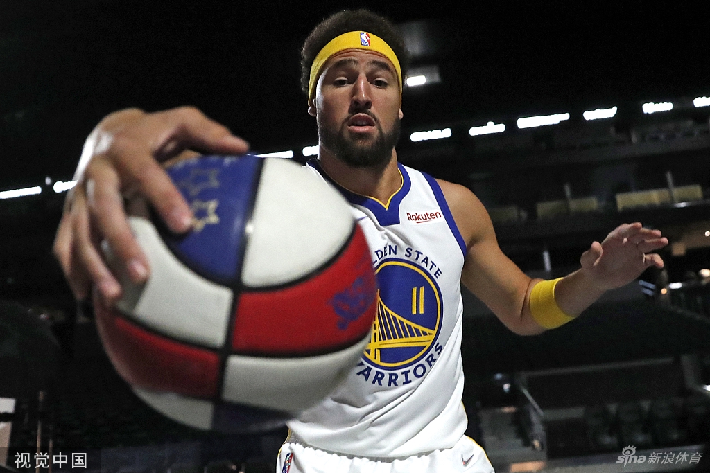 [NBA]勇士队媒体日库里汤神合体