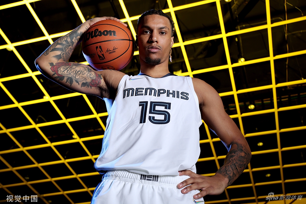 灰熊队媒体日拍摄新赛季写真