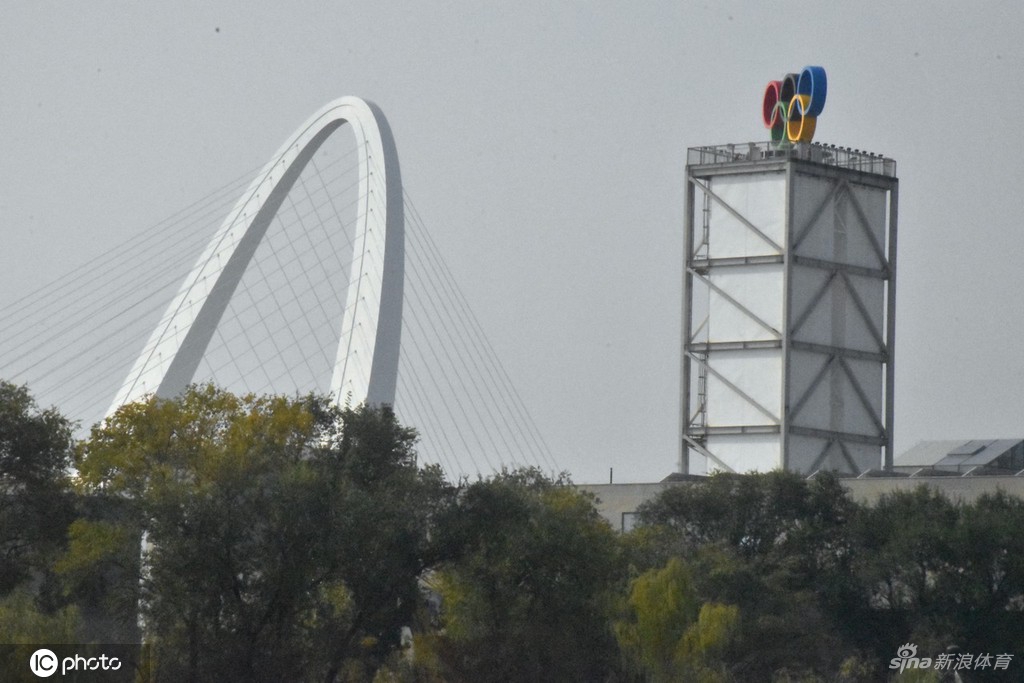 奥运五环标识喜迎冬奥倒计时100天