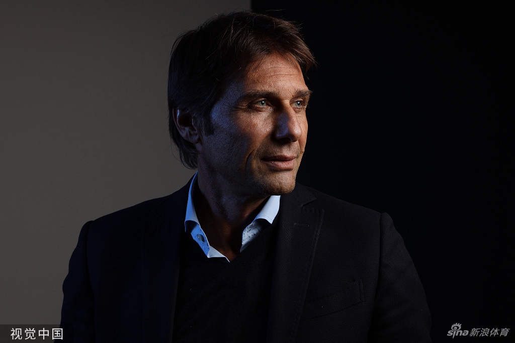 热刺官宣孔蒂成新主帅 拍写真憧憬新征程