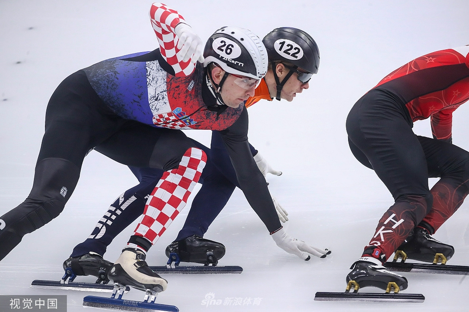 短道速滑世界杯匈牙利站首日：男子500米武大靖晋级