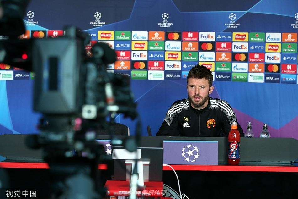 索尔斯克亚下课后曼联首训 卡里克带队