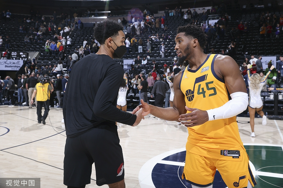 [NBA常规赛]开拓者107-129爵士