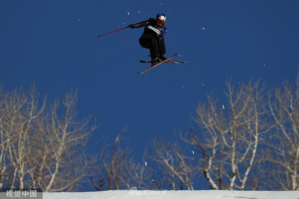冰雪小将谷爱凌发微博庆祝夺金：非常高兴！