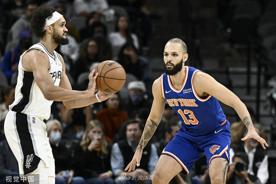 [NBA常规赛]尼克斯121-109马刺