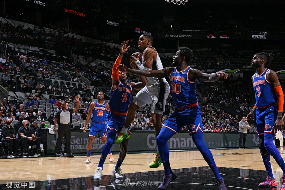 [NBA常规赛]尼克斯121-109马刺