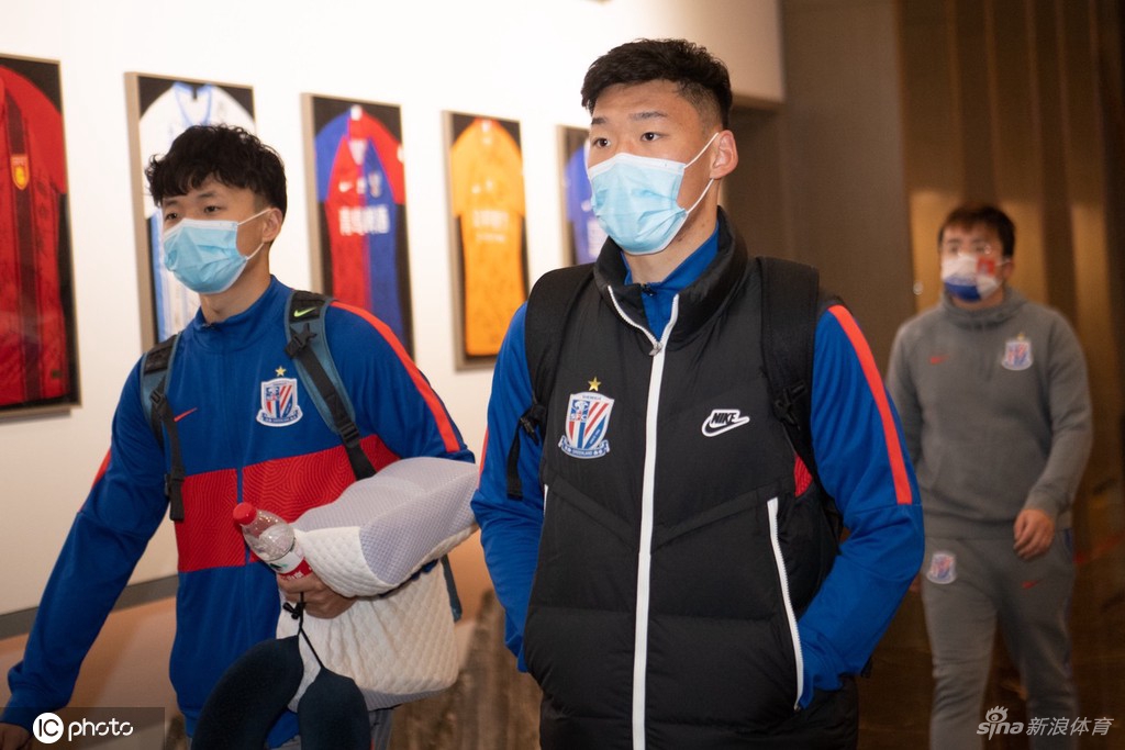 上海申花抵达苏州赛区 备战中超第二阶段