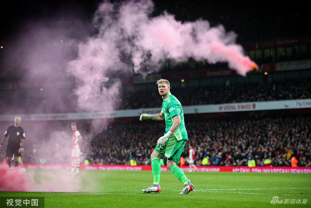 [英联杯]十人阿森纳0-2利物浦