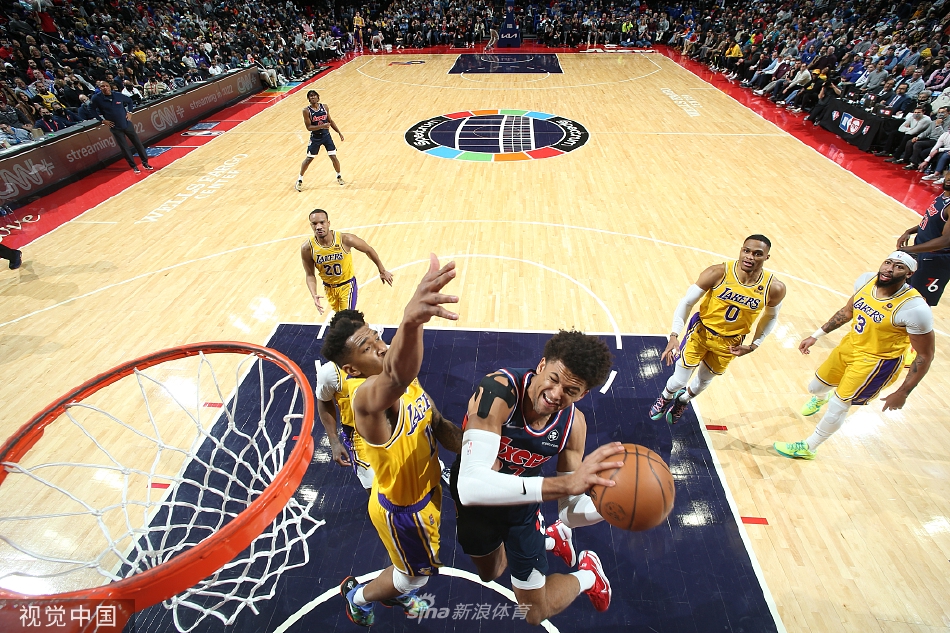 [NBA]湖人87-105负76人 浓眉空砍31分