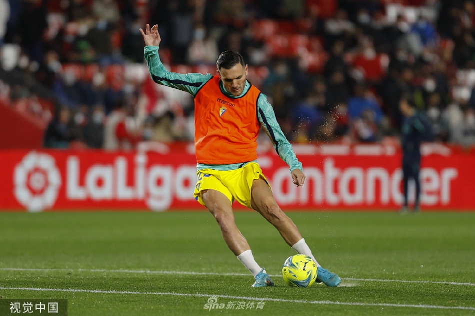 [西甲]格拉纳达0-0加的斯