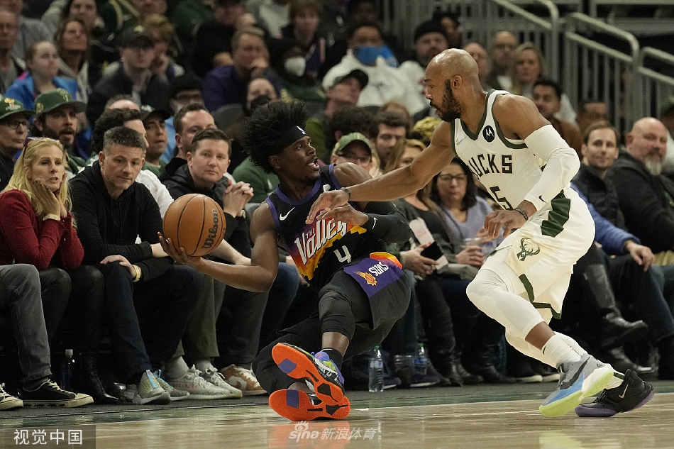 [NBA]太阳122-132雄鹿 米德尔顿44分