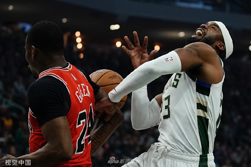 [NBA常规赛]公牛98-126雄鹿