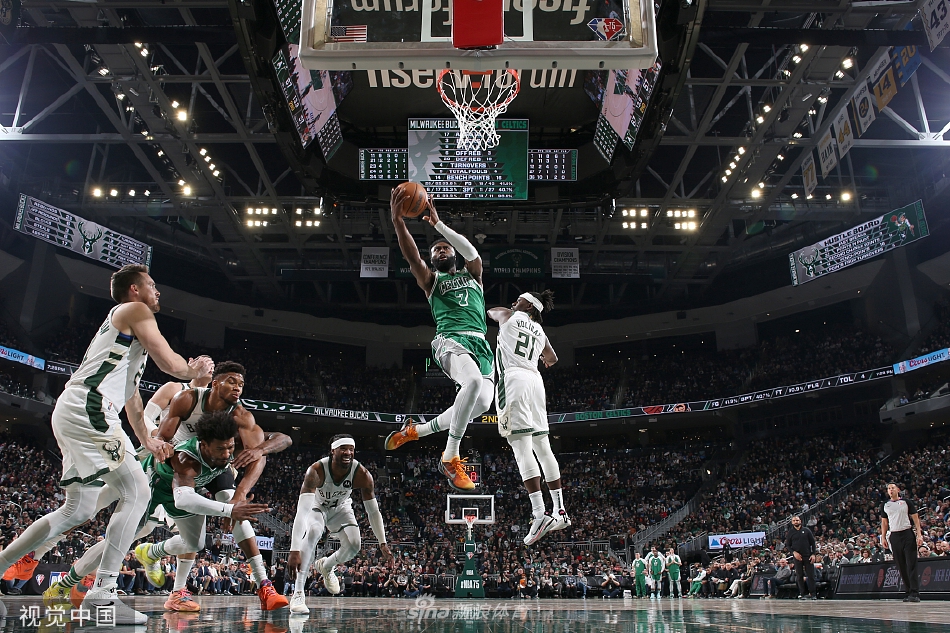 [NBA常规赛]凯尔特人121-127雄鹿