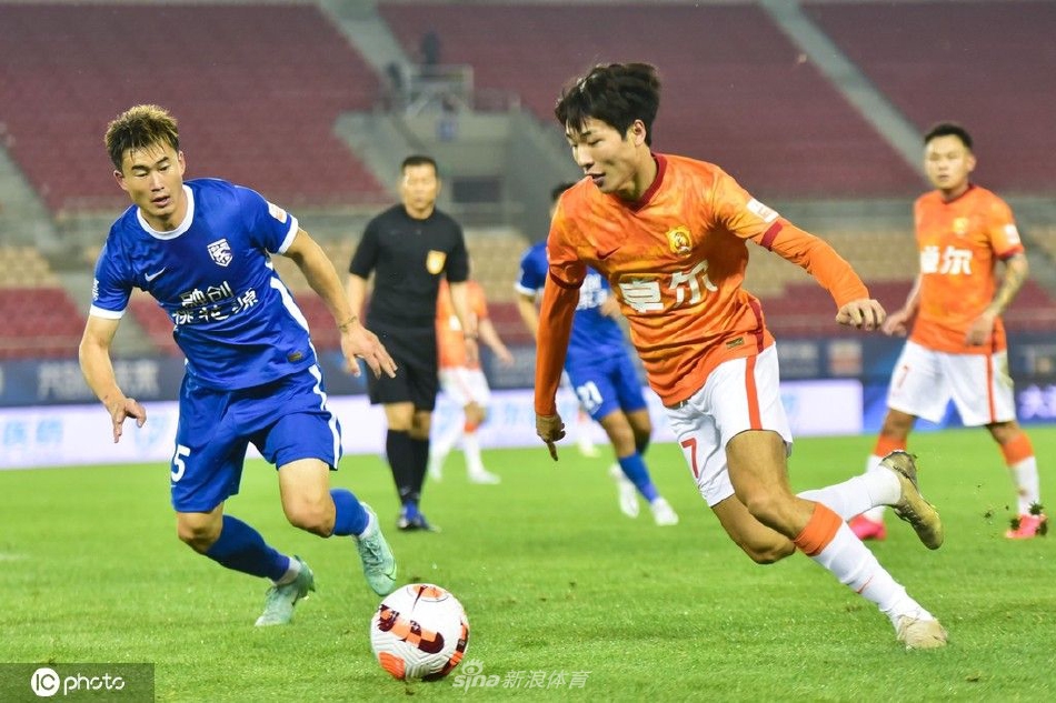 [中超]武汉长江1-3武汉三镇