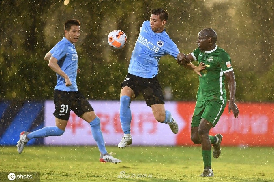 [中超]大连人1-1浙江队