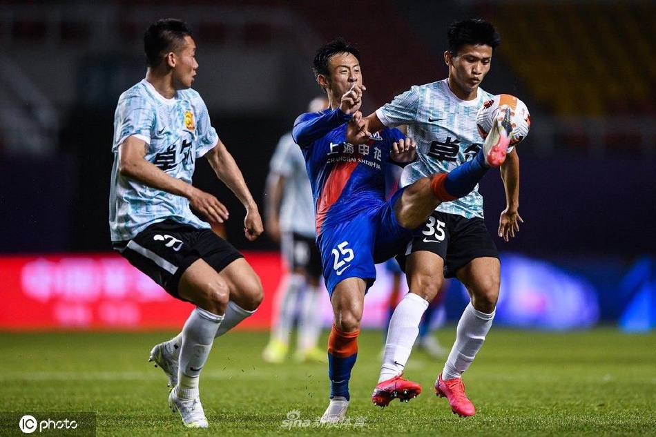 [中超]上海申花2-0武汉长江