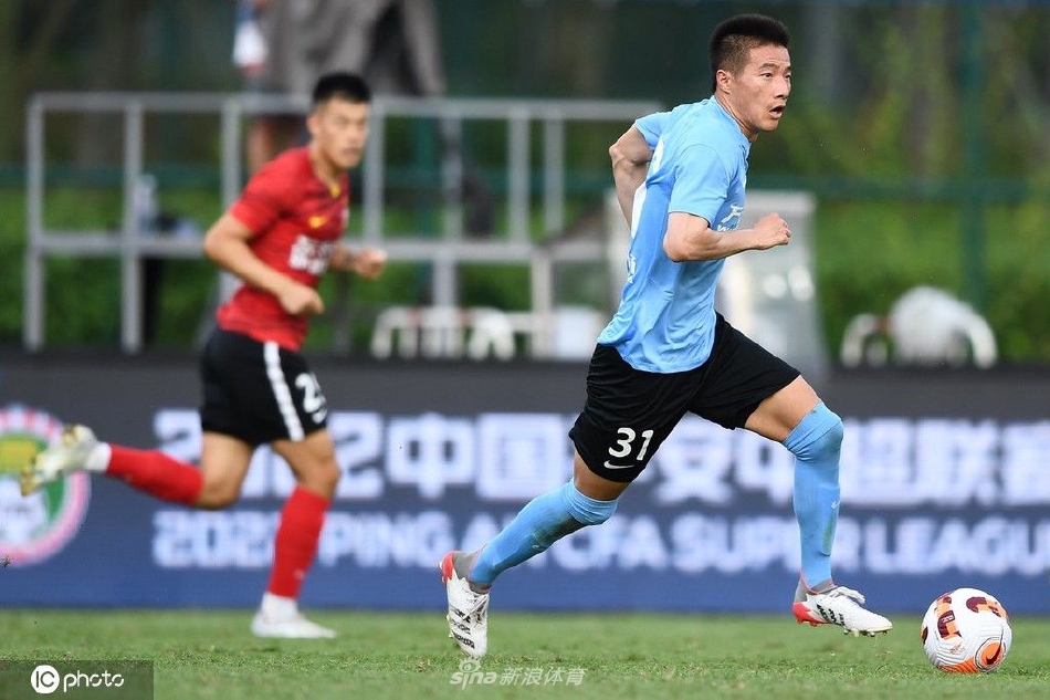 [中超]大连人2-2长春亚泰