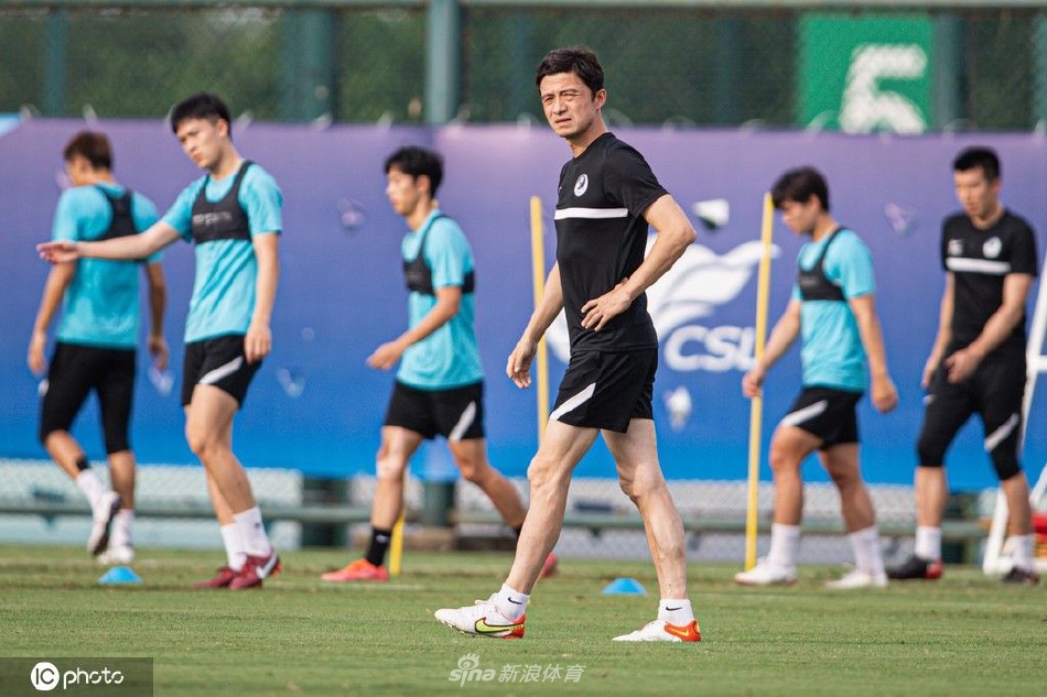 大连人备战训练