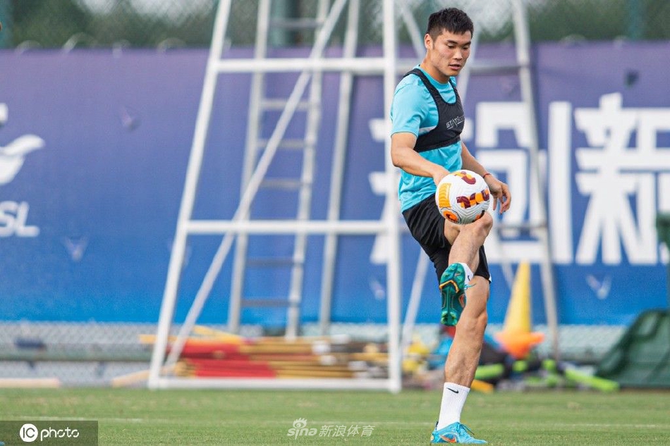 大连人备战训练