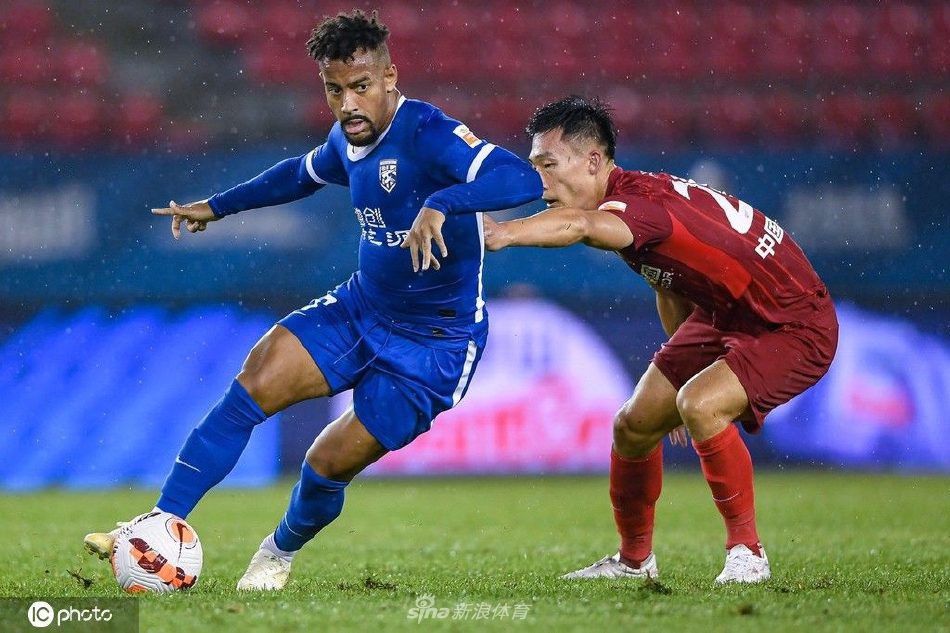 [中超]上海海港0-1武汉三镇